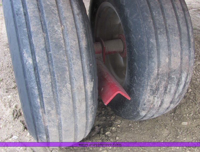 image for item 3442 Case 8575 silage special large square baler