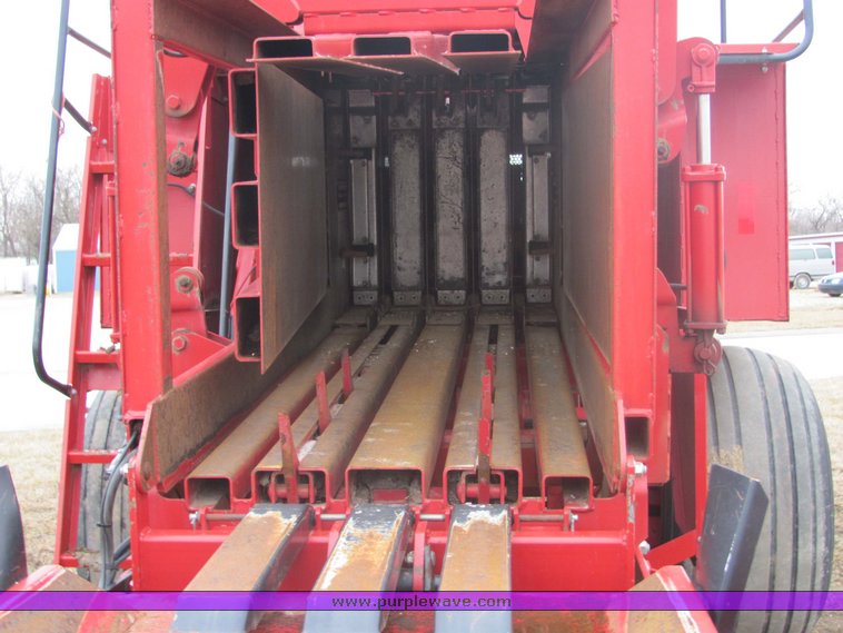 image for item 3442 Case 8575 silage special large square baler