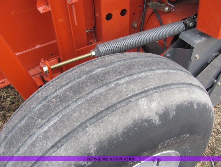 image for item 3443 2007 Hesston 5556A round baler