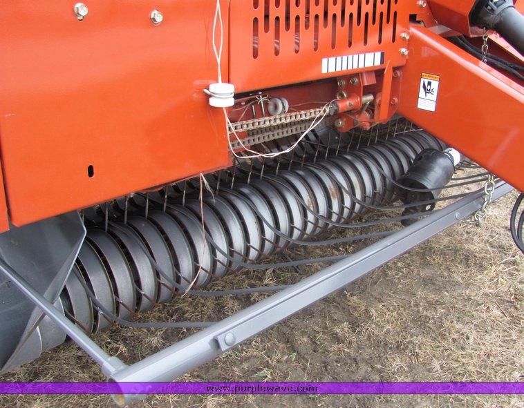 image for item 3443 2007 Hesston 5556A round baler