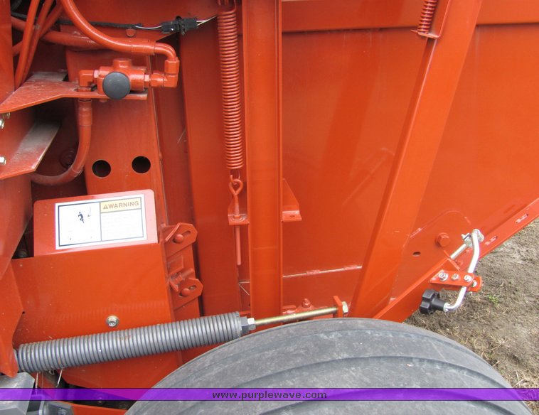 image for item 3443 2007 Hesston 5556A round baler