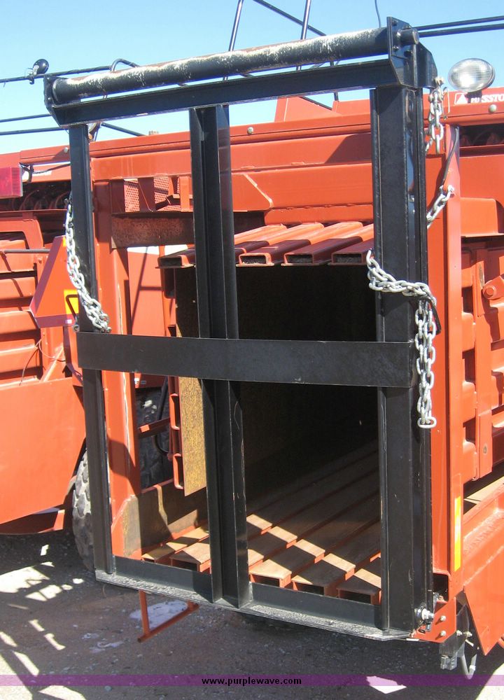 image for item 3925 2005 Hesston 4910 large square baler with bales chute