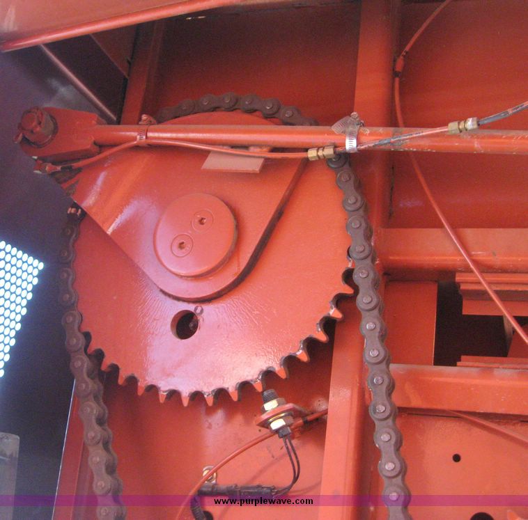 image for item 3925 2005 Hesston 4910 large square baler with bales chute