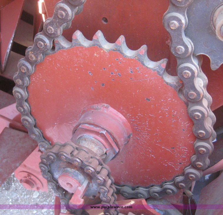 image for item 3925 2005 Hesston 4910 large square baler with bales chute