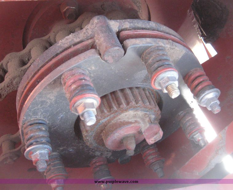 image for item 3925 2005 Hesston 4910 large square baler with bales chute