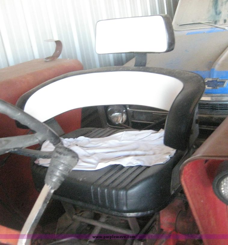 image for item 3930 International 544 tractor with GB800 loader