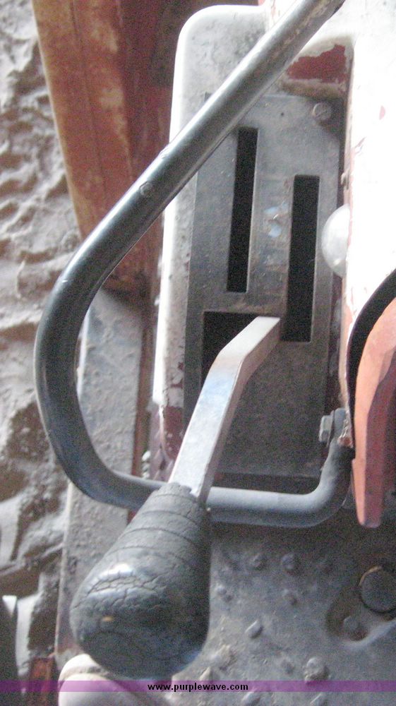 image for item 3930 International 544 tractor with GB800 loader