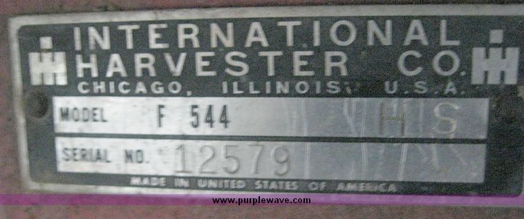 image for item 3930 International 544 tractor with GB800 loader