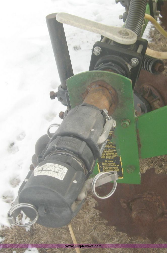 image for item 3934 John Deere 7000 planter