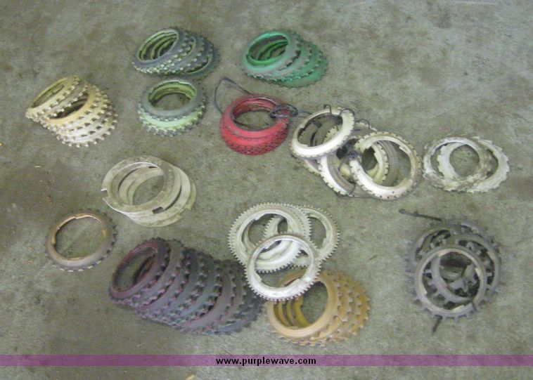 image for item 3934 John Deere 7000 planter