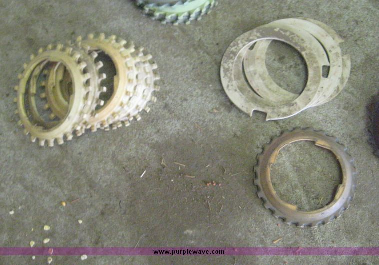 image for item 3934 John Deere 7000 planter