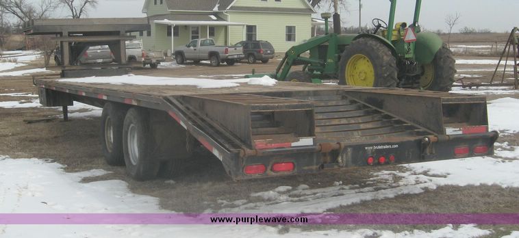 image for item 3937 2007 Brute flatbed gooseneck trailer