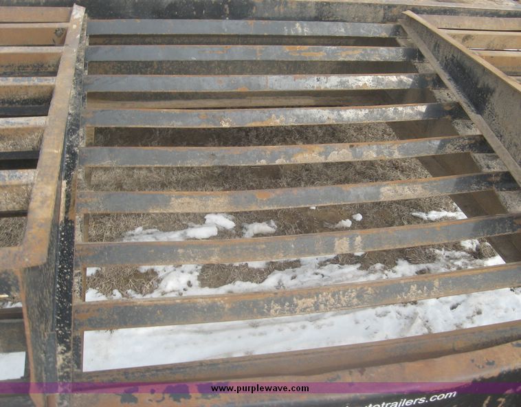 image for item 3937 2007 Brute flatbed gooseneck trailer