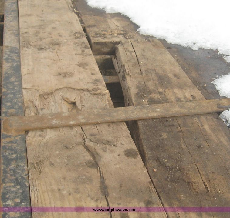 image for item 3937 2007 Brute flatbed gooseneck trailer