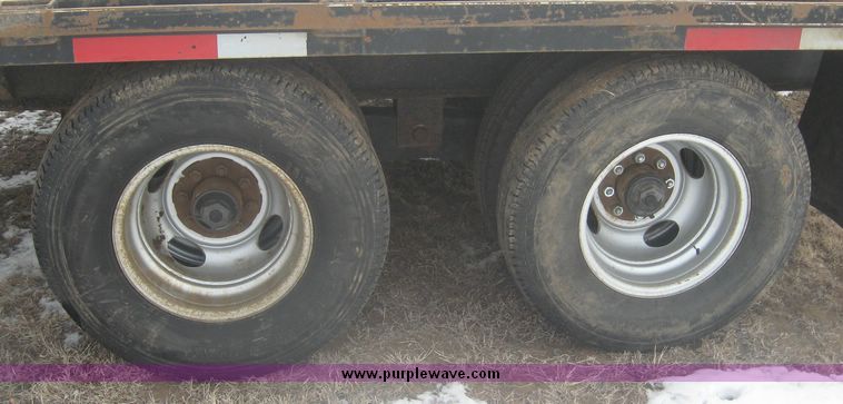 image for item 3937 2007 Brute flatbed gooseneck trailer