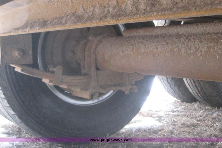 image for item 3937 2007 Brute flatbed gooseneck trailer