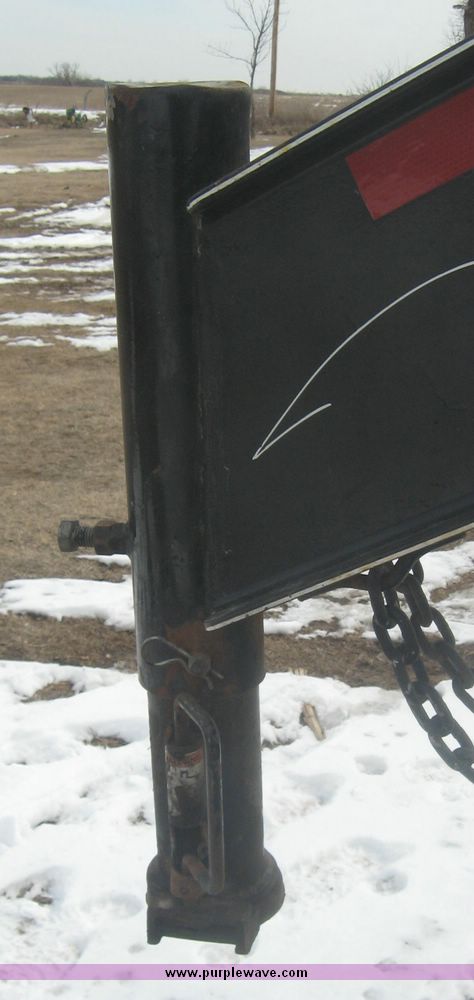 image for item 3937 2007 Brute flatbed gooseneck trailer