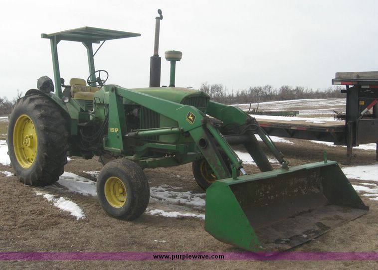 image for item 3938 John Deere 4010 tractor with John Deere 158 loader