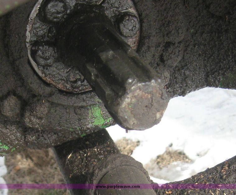 image for item 3938 John Deere 4010 tractor with John Deere 158 loader