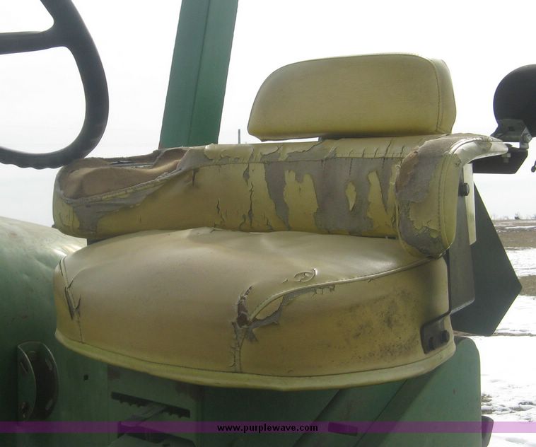 image for item 3938 John Deere 4010 tractor with John Deere 158 loader