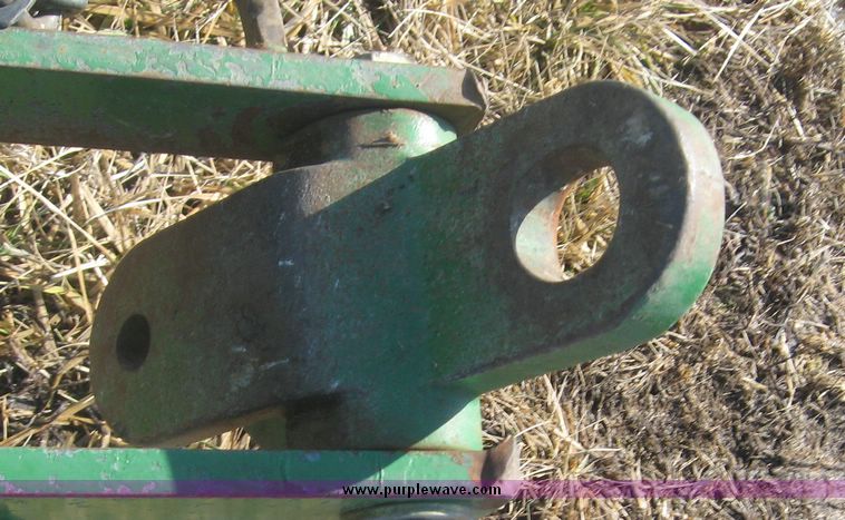 image for item 3944 1996 John Deere 750 disc drill