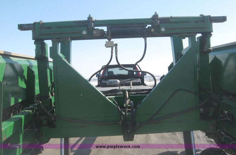 image for item 3945 Great Plains Solid Stand 24 double disc drill