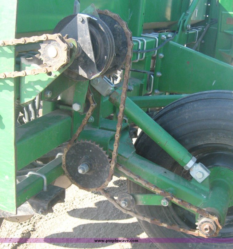 image for item 3945 Great Plains Solid Stand 24 double disc drill