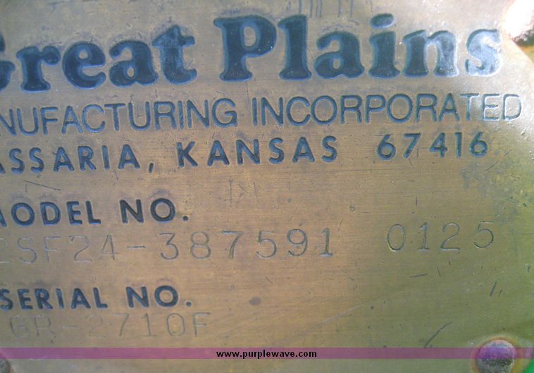 image for item 3945 Great Plains Solid Stand 24 double disc drill