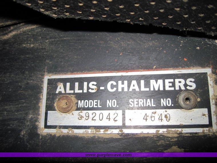 image for item 4584 1979 Allis-Chalmers 7060 tractor