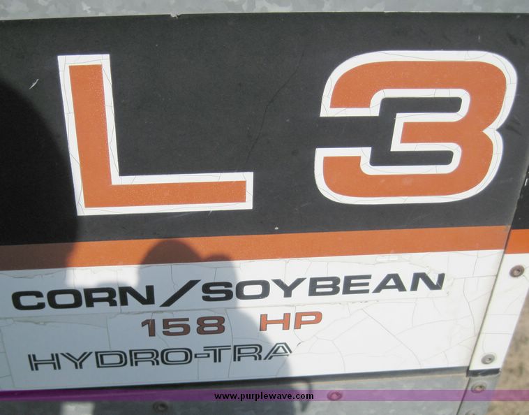 image for item 4696 1983 Gleaner L3 combine