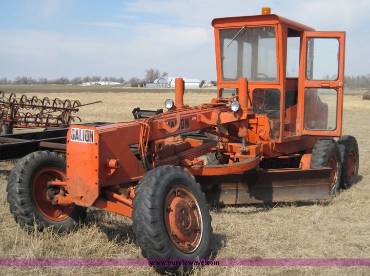 1960 Galion 530A motor grader in Nickerson, KS Item 4697 sold
