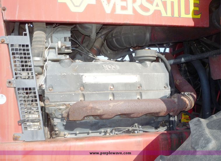 image for item 5088 1981 Versatile 935 tractor