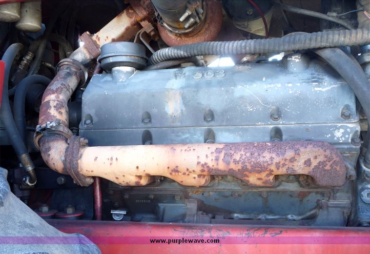 image for item 5088 1981 Versatile 935 tractor