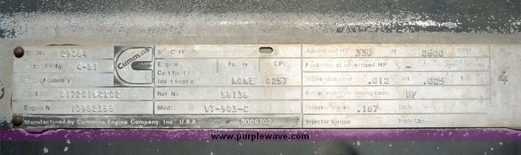 image for item 5088 1981 Versatile 935 tractor