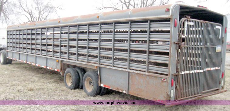 image for item 5542 1995 Coose livestock trailer