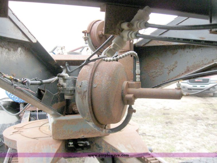 image for item 5542 1995 Coose livestock trailer