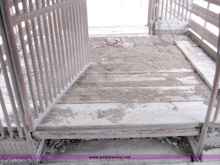 image for item 5542 1995 Coose livestock trailer