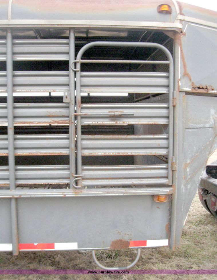 image for item 5542 1995 Coose livestock trailer