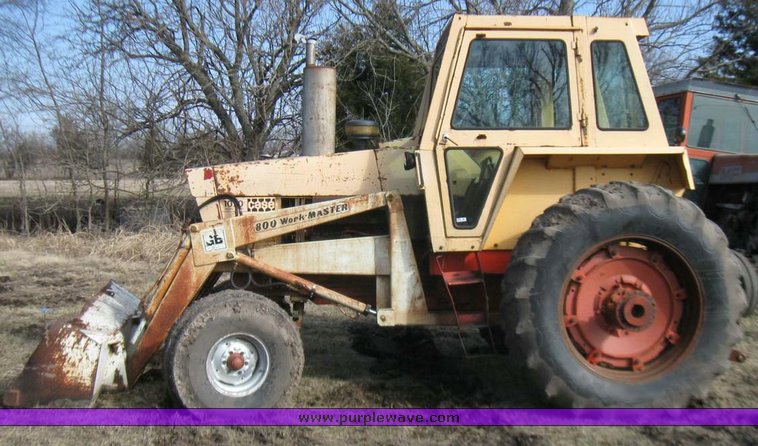 image for item 5568 Case 1070 tractor with GB 800 Workmaster loader with 6' bucket