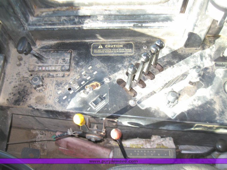 image for item 5661 1996 Big A 2800 self propelled sprayer