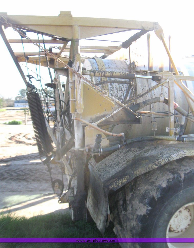 image for item 5661 1996 Big A 2800 self propelled sprayer