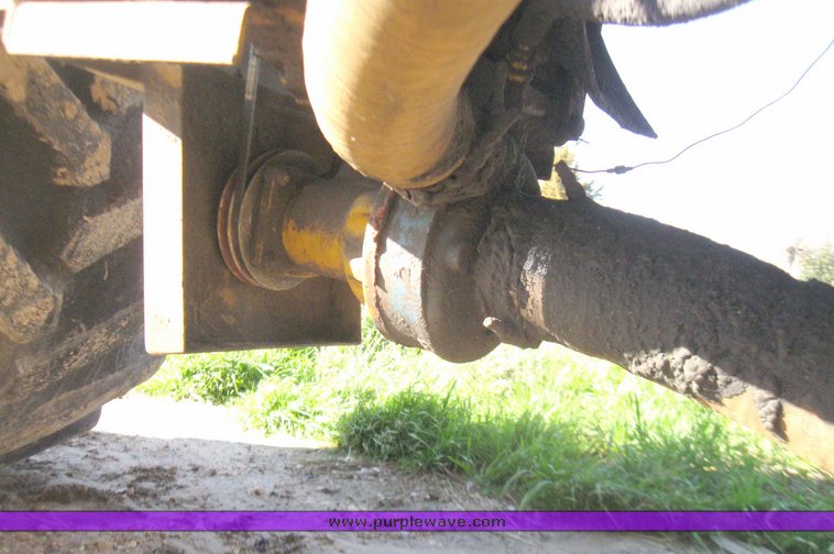 image for item 5661 1996 Big A 2800 self propelled sprayer