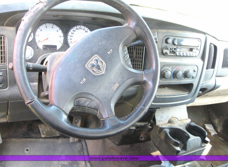 image for item 5665 2001 Dodge Ram 1500 quad cab SLT pickup