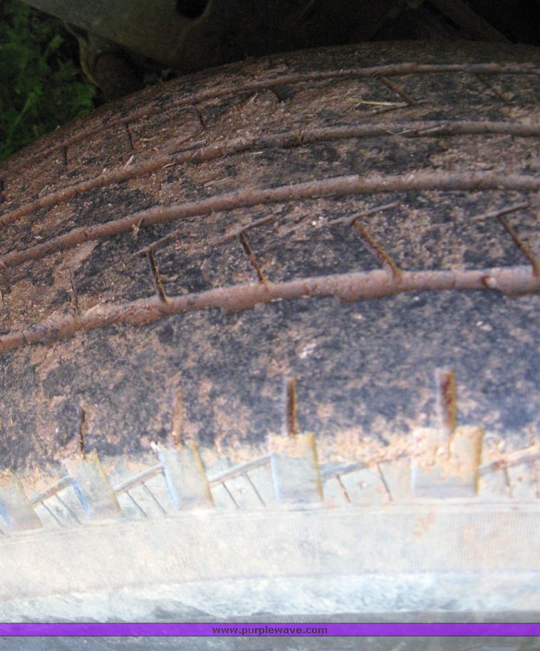 image for item 5665 2001 Dodge Ram 1500 quad cab SLT pickup