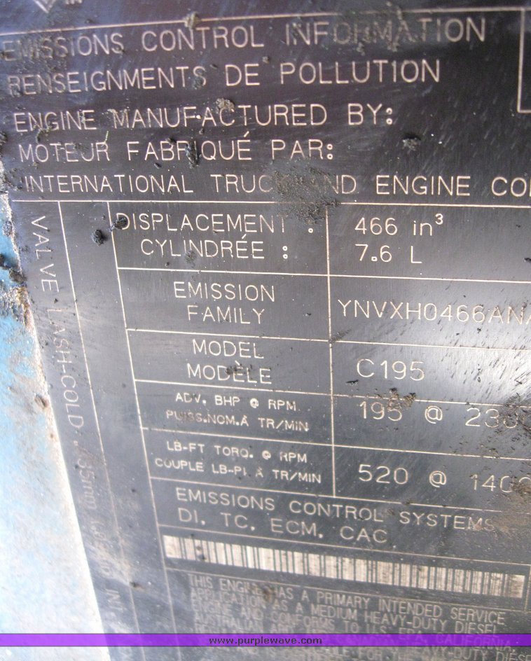 image for item 5667 2000 International 4700 4x2 truck