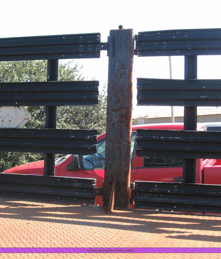 image for item 5667 2000 International 4700 4x2 truck