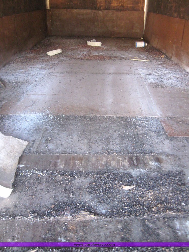 image for item 5672 1990 GMC 7000 W7 cab forward box truck