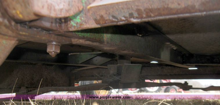 image for item 5676 John Deere 7' pull type mower