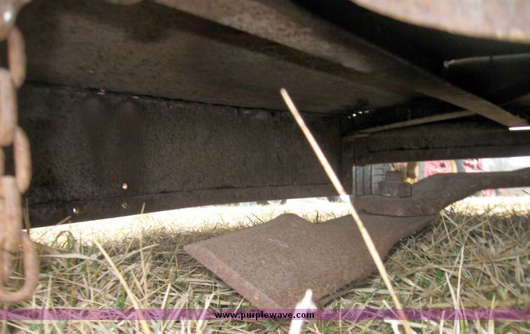 image for item 5676 John Deere 7' pull type mower