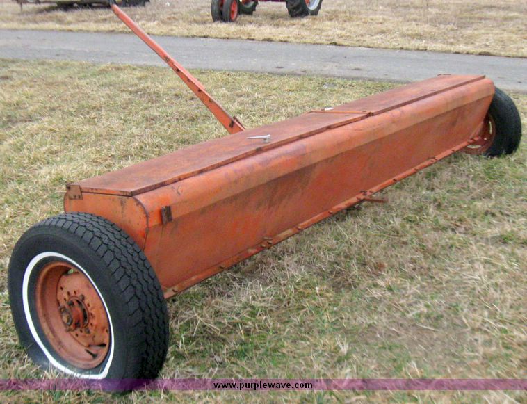 image for item 5678 New Idea 112 seeder